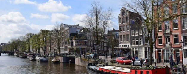 Amsterdam se balader le long des canaux